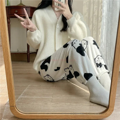 2024 Sanrio Hello Kitty Pajamas Halloween Flannel Fashion Trouserswomen Kawaii Woolen Anime Cartoon Casual Home Pants Autumn Beauty Fashion