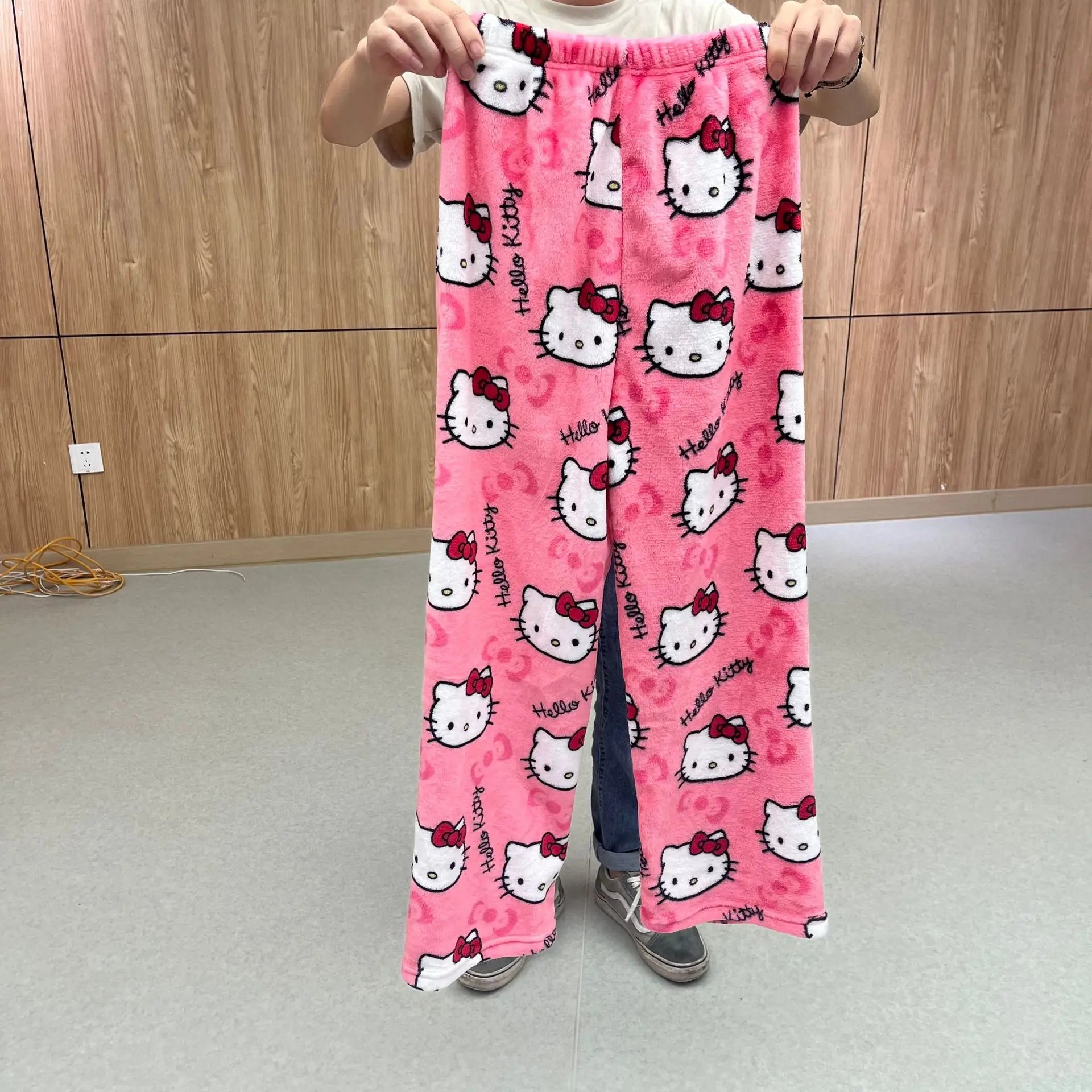 2024 Sanrio Hello Kitty Pajamas Halloween Flannel Fashion Trouserswomen Kawaii Woolen Anime Cartoon Casual Home Pants Autumn Beauty Fashion