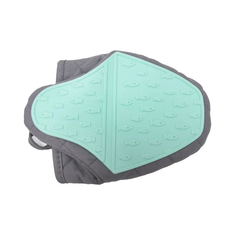 1PC Fish Shaped Silicone Anti Scald Oven Gloves Kitchen Silicone Gloves Tray Dish Holder Oven Gloves Multi-purpose Gloves Beauty World Shop