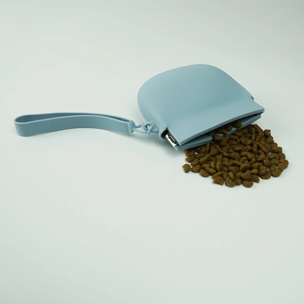 Silicone Dog Treat Bag with Hinge Portable Easy-Open Snack Pouch for Training And Walking