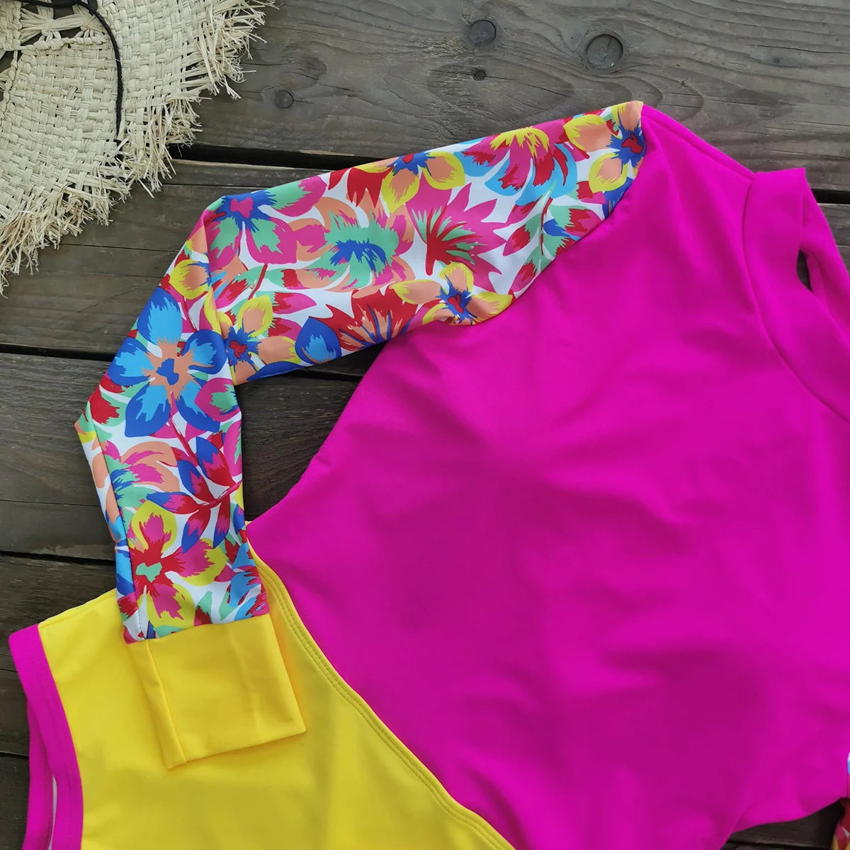 New Patchwork One-Piece Swimsuit Long Sleeve Swimwear Sports Backless Women's Swimming Bathing Suit Beach Wear Bather Surfing Beauty World Shop
