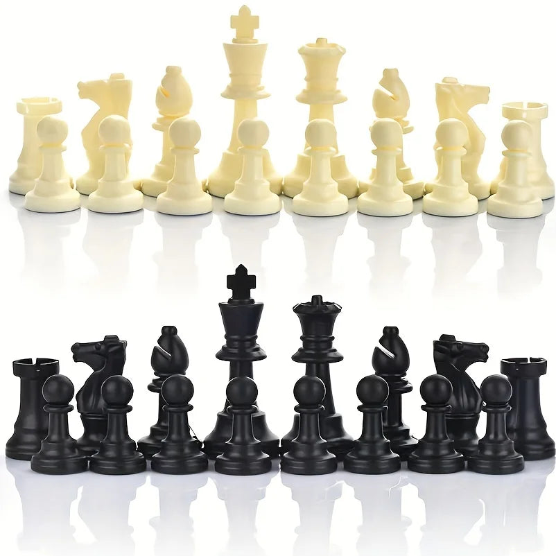 32pcs a set of plastic chess pieces black and white Tuba king 9.7cm high Beauty World Shop