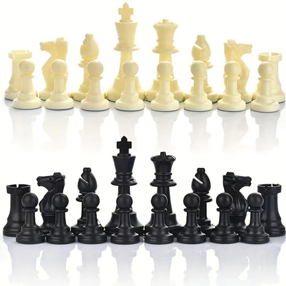32pcs a set of plastic chess pieces black and white Tuba king 9.7cm high Beauty World Shop