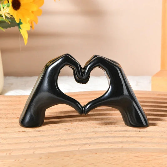Love Finger Modern Gesture Sculpture Home Bookshelf Desktop Gold Decoration Heart Hand Statue Living Room Bedroom Decoration Beauty World Shop