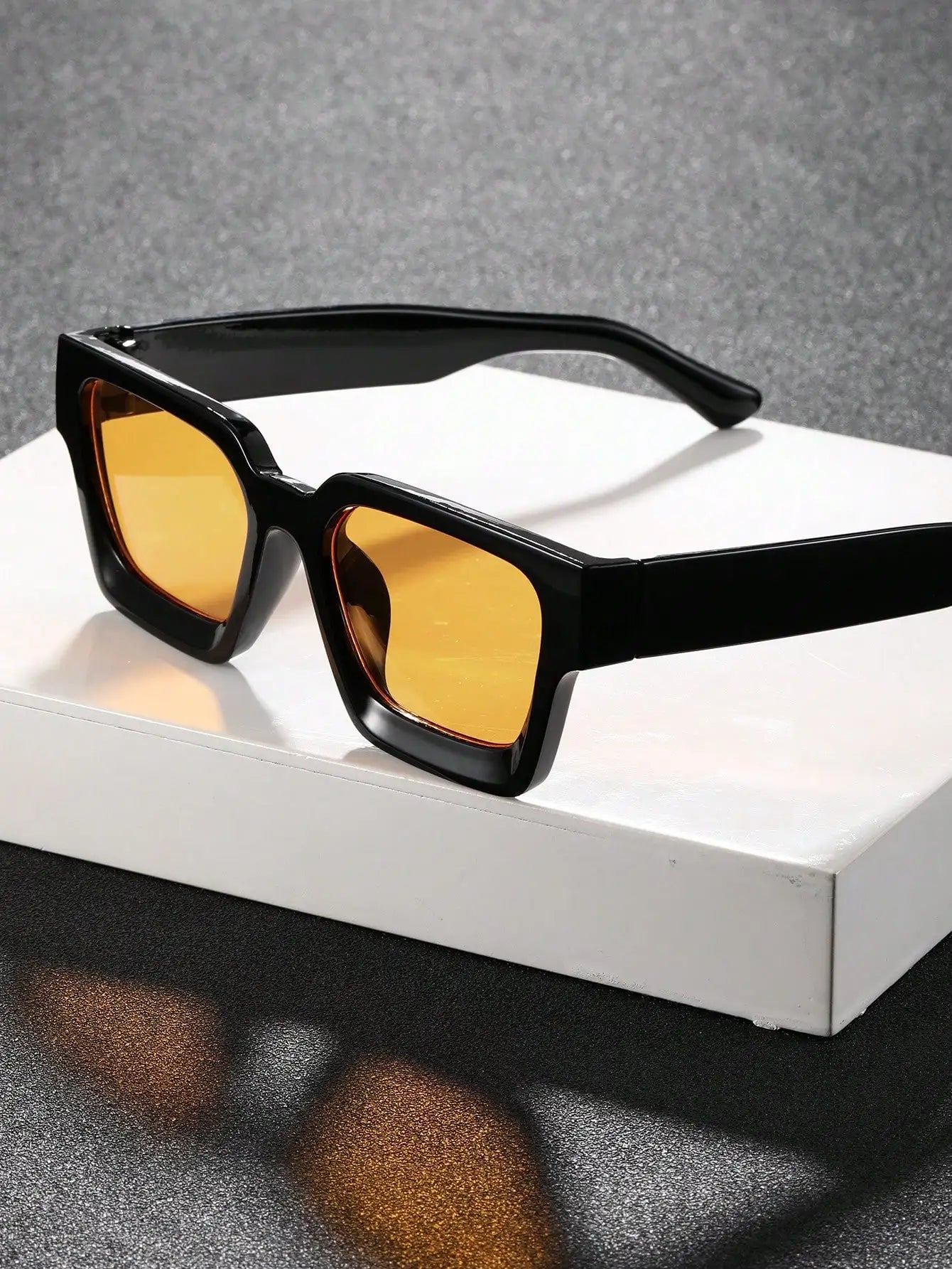 1/2 PC S Classic Fashion Square Plastic Frame Women Sunglasses For Men Daily Life Shades Eyewear Accessories. Beauty World Shop