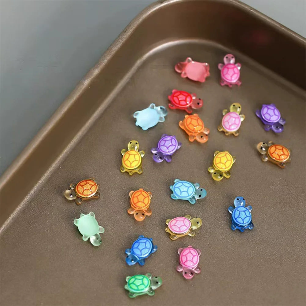 100-500pcs Mini Resin Turtles Night Glow Turtle Figurines Multi-Function Glow in The Night Turtle Miniatures for Micro Landscap Beauty World Shop
