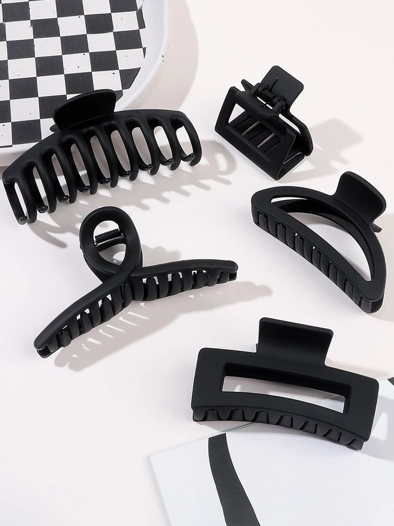 5 Pcs Mixed Colors And Shapes Big Hair Claw Clips for Women Girls Thin Thick Curly Hair, Strong Hold Jaw Clips. Beauty World Shop