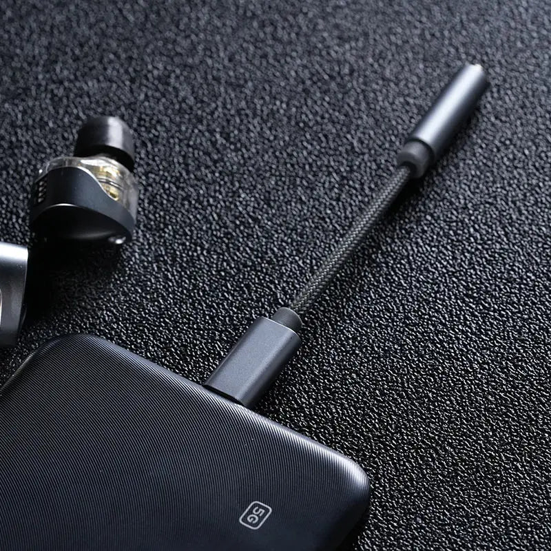 KZ AM01 Cable Type-C to 3.5mm Audio Adapter Line 32bit/384kHz Hi-Fi DAC + IC Amplifier Dual Chip Earphone Audio Cable