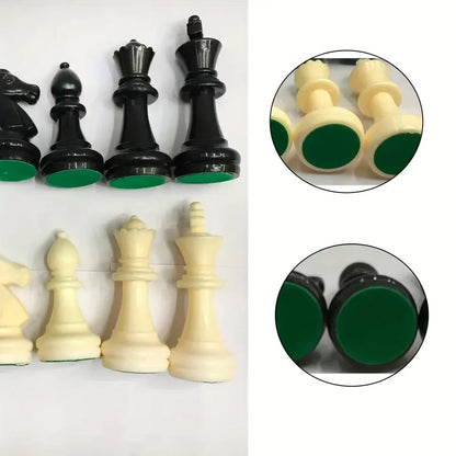 32pcs a set of plastic chess pieces black and white Tuba king 9.7cm high Beauty World Shop