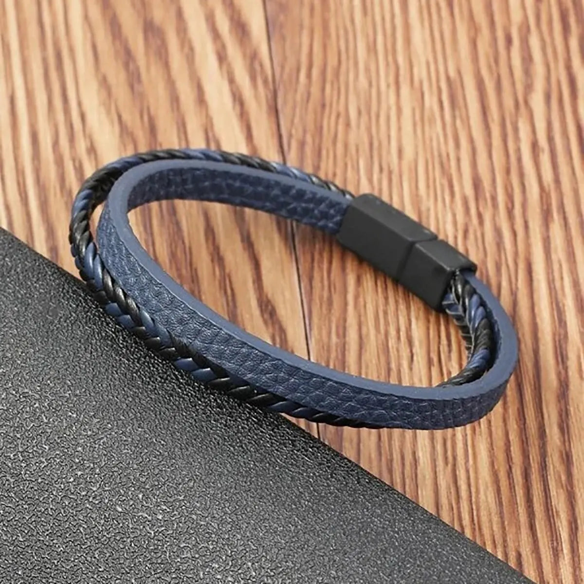 Multi -Style PU Leather Two -Layer Magnetic Bracelet Men's Mature Business Give Men The Best Gift for Men Beauty Fashion