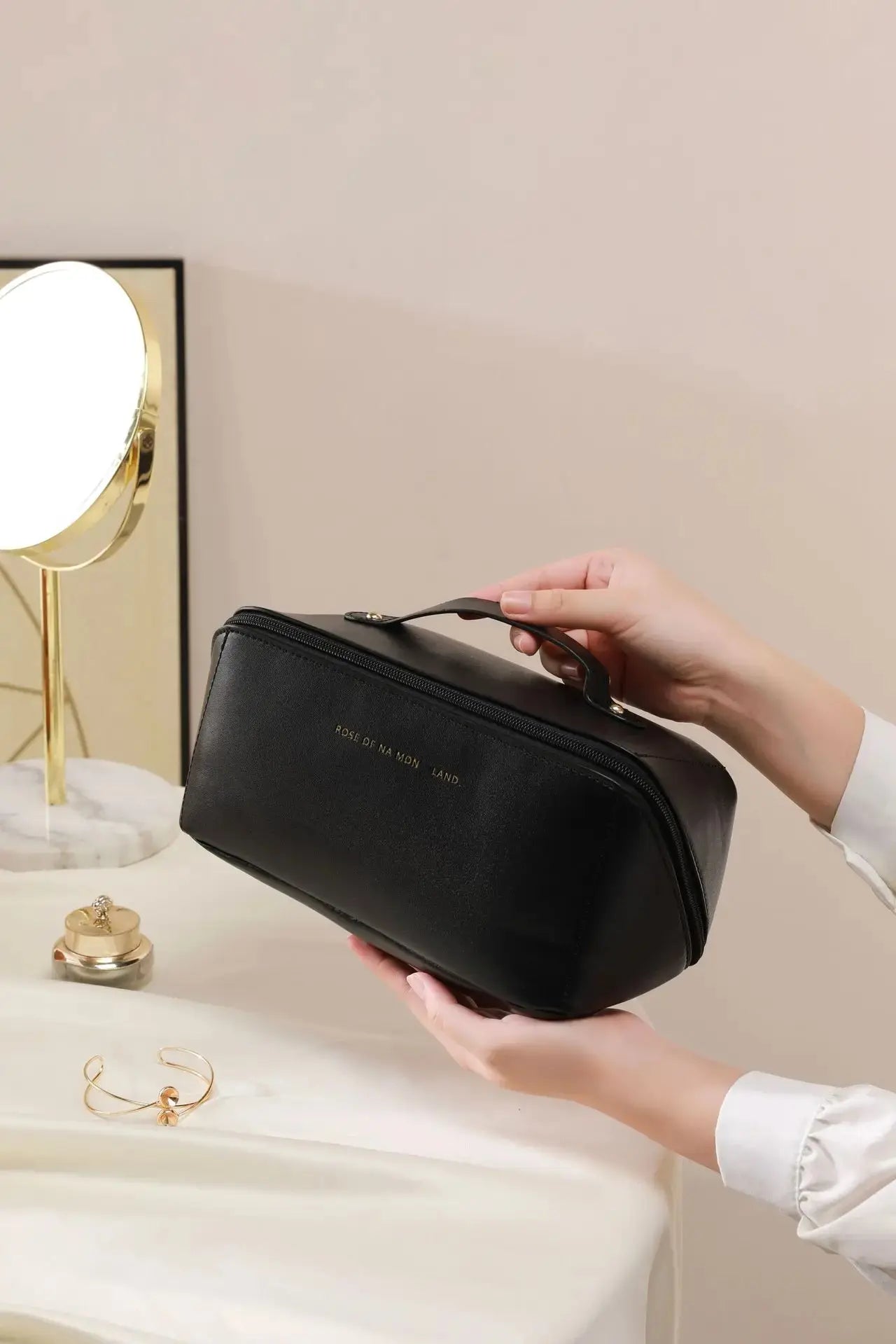 1/2Pcs Cosmetics Storage Kit Large Capacity Travel Toiletry Bag Makeup Bag Ins Advanced Sense Portable Cosmetic Storage Bag Beauty World Shop
