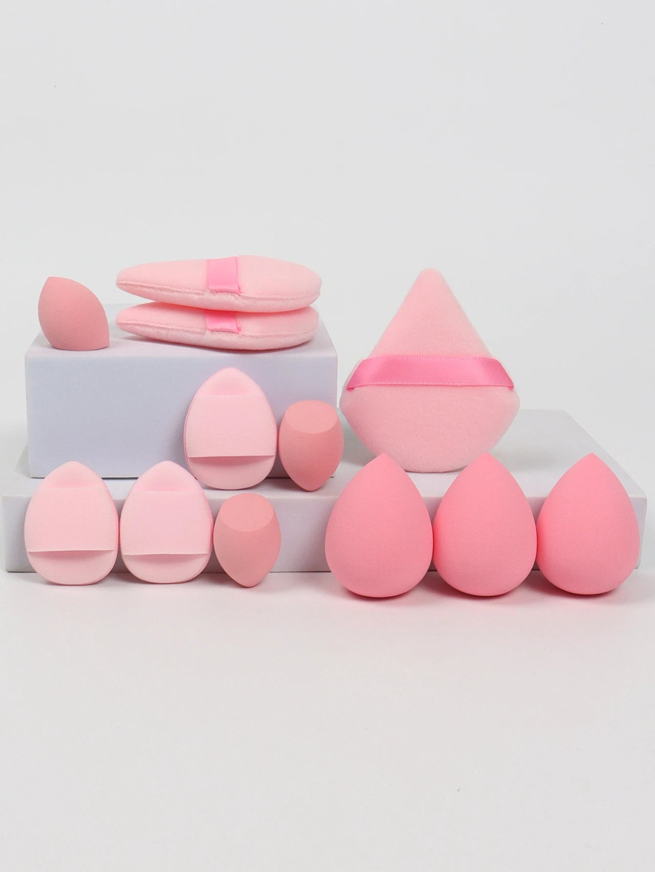 12-Piece All-Purpose Makeup Sponge Set, Made of 3 Loose Powder Puffs, 3 Mini Air Cushion Puffs, 3 Beauty Eggs and 3 Mini Beauty Beauty World Shop
