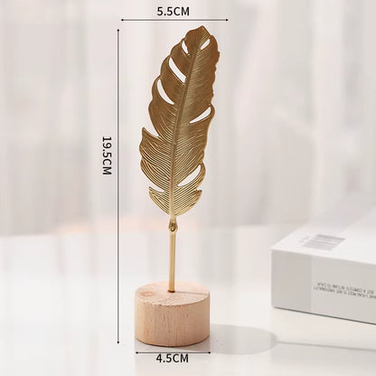 1Pcs Golden Ginkgo Leaf Feather Metal Model Figurines Manual Desktop Crafts Ornaments Photo Props Statues Sculptures Home Decor