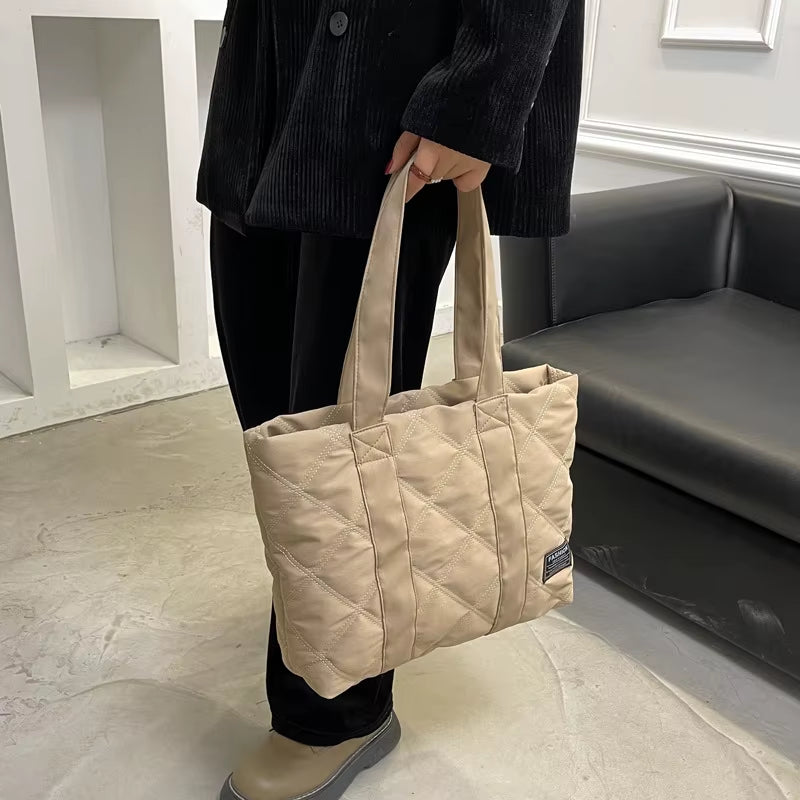 Fashionable and Versatile Large Capacity Nylon Cloth Women'S Bag New Shoulder Bag Street Trend Handbag Bolsa Feminina