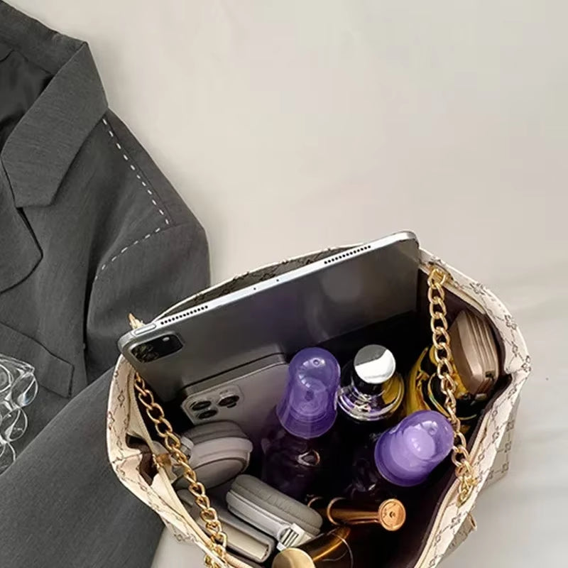 1Pcs Fashionable Large Capacity Handbag Texture PU Leather Tote Women Bag with Hanging Accessories Shoulder Bag