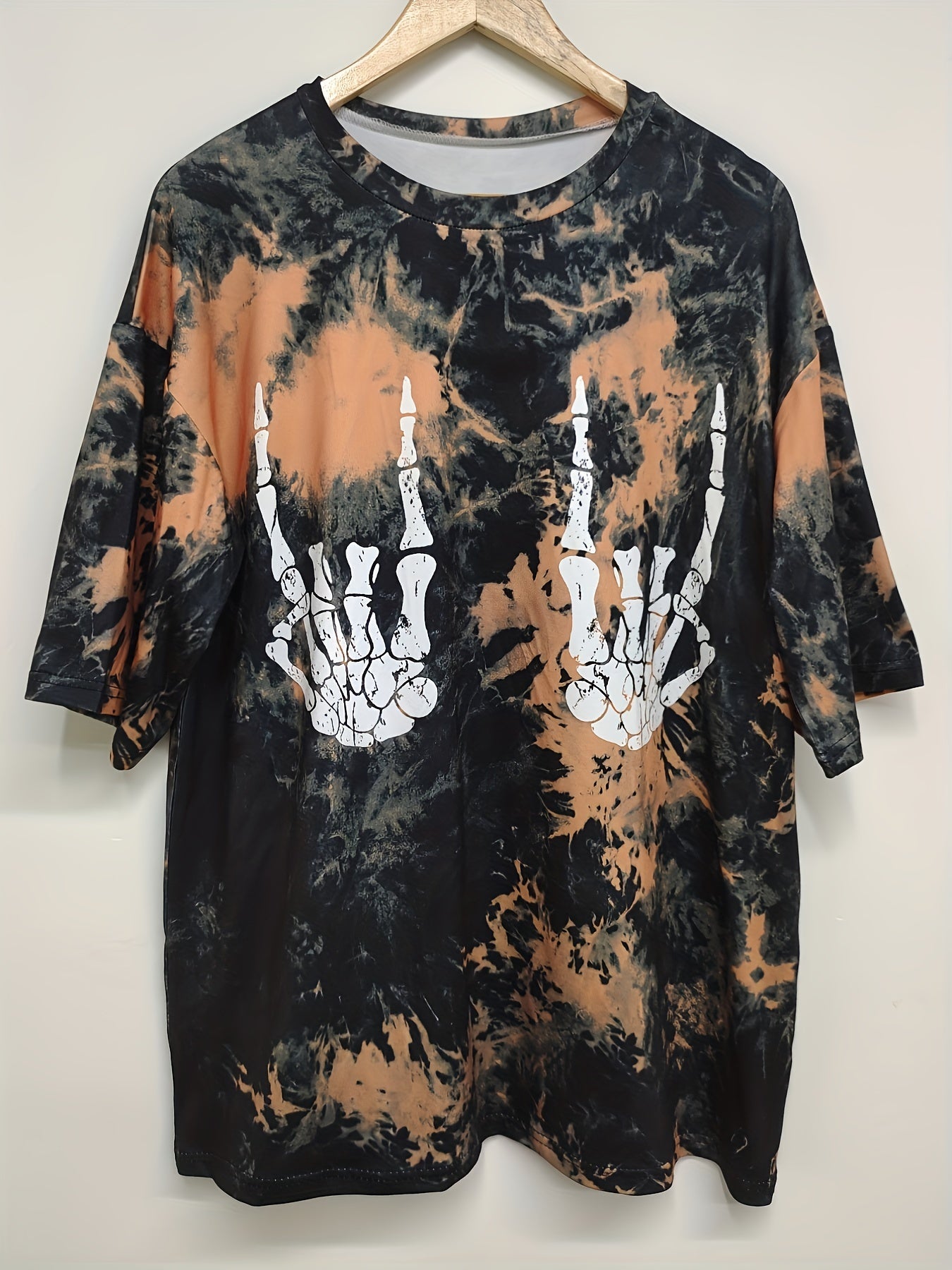 Women's Casual Loose Fit Tee With Skull Hand Print, Streetwear Style, Short Sleeve Sport T-Shirt, Tie-Dye Pattern, Breathable Top Beauty World Shop