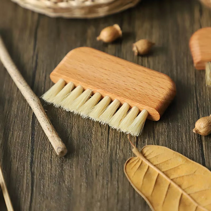 Natural Beech Wood Bristle Mini Finger Nail Brush Custom Logo Nails Cleaning Tools Multifunctional Pig Hair Nail Dust Brush