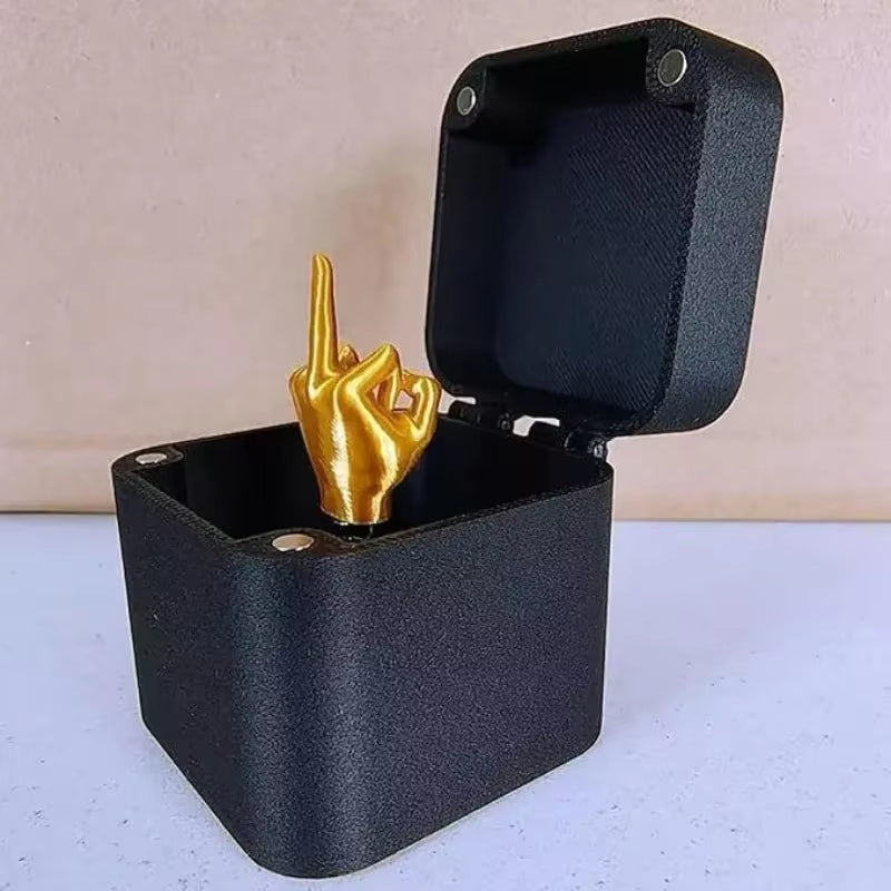 Christmas Interesting Prank Gift Middle Finger in Box Christmas Box Funny Creative Gifts Office Desk Decoration Home Decoration