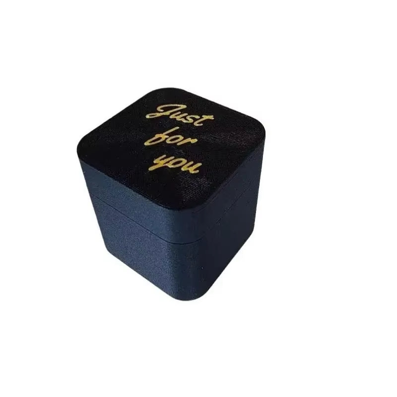 Christmas Interesting Prank Gift Middle Finger in Box Christmas Box Funny Creative Gifts Office Desk Decoration Home Decoration