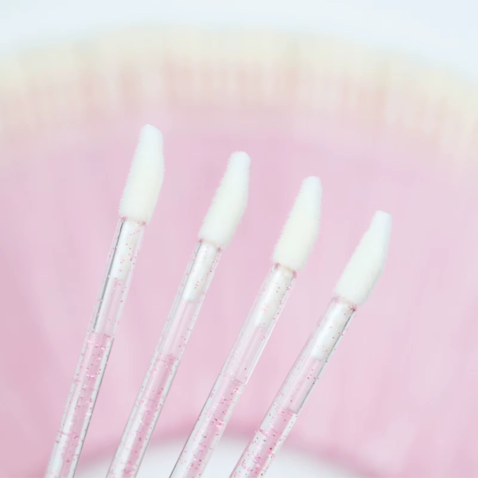 200Pcs Disposable Brushes Set Mascara Wands Lip Brushes Microbrush Applicator Swab for Eyelash Extension Eyebrow Makeup Tools