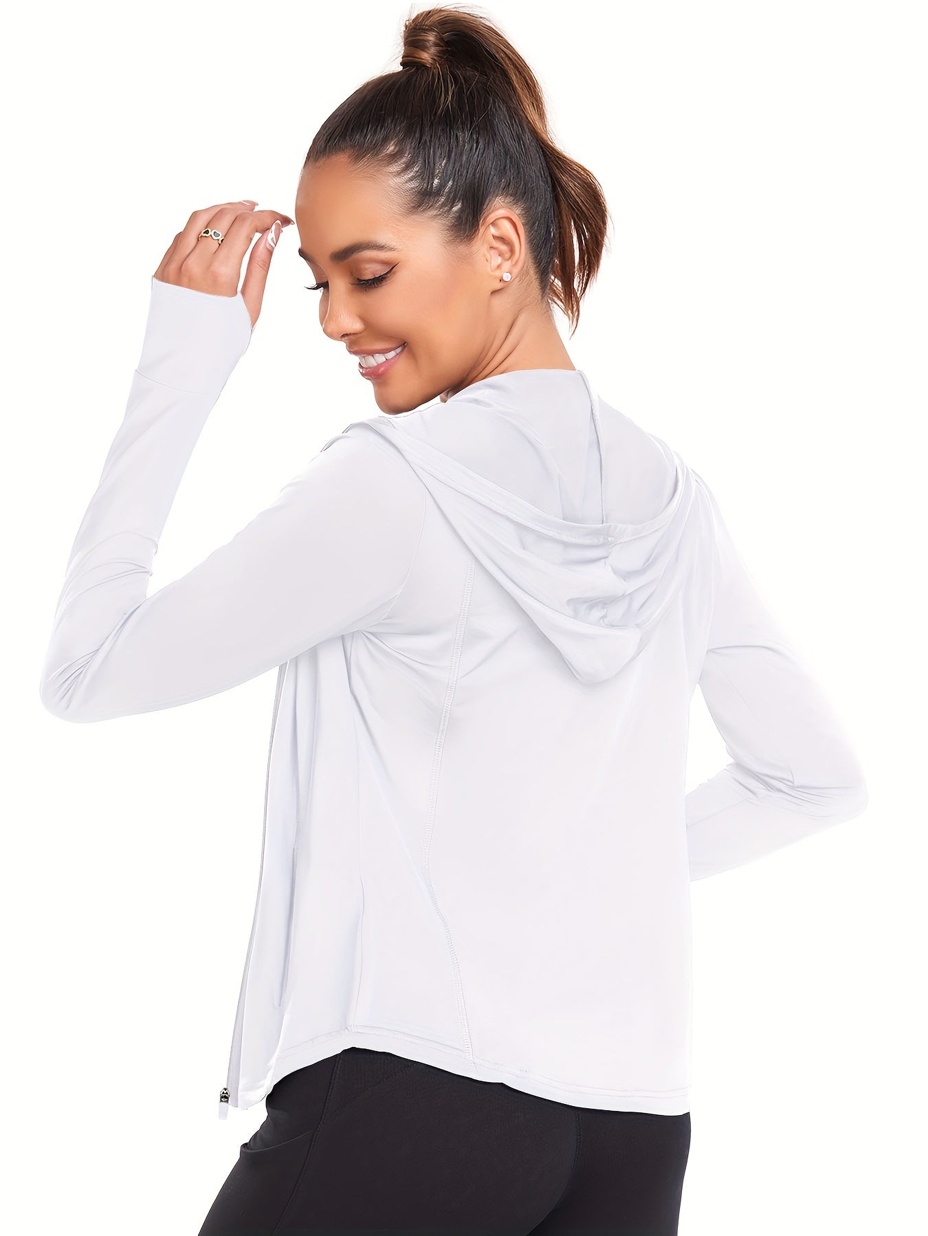 Women's Full-Zip Long Sleeve Sport Shirt with Thumbhole Design - Moisture-Wicking Protection Yoga Running Top, Light Blue All-Season Machine Washable Activewear, Running Shirt | Sporty Look | Stretchable Fabric Beauty World Shop