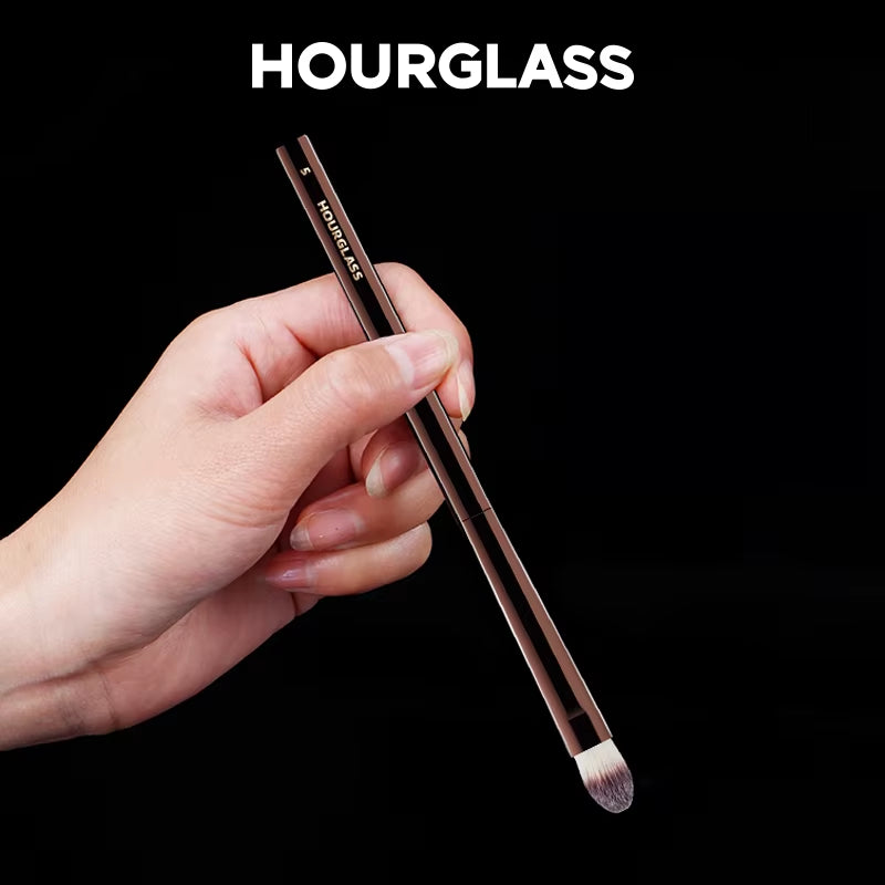Makeup Brush- No.5 Small Concealer Brush Soft and Skin-Friendly Fiber Hair Cover up Flaws Fashion Design Face Brush