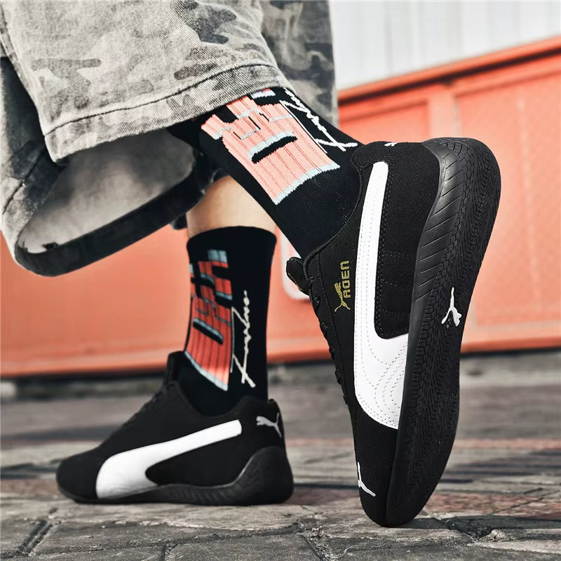 The Genuine Leather Lightweight Soft-Soled Forrest Gump Sneakers Are Fashionable and Versatile Low-Top Sports and Casual Shoes