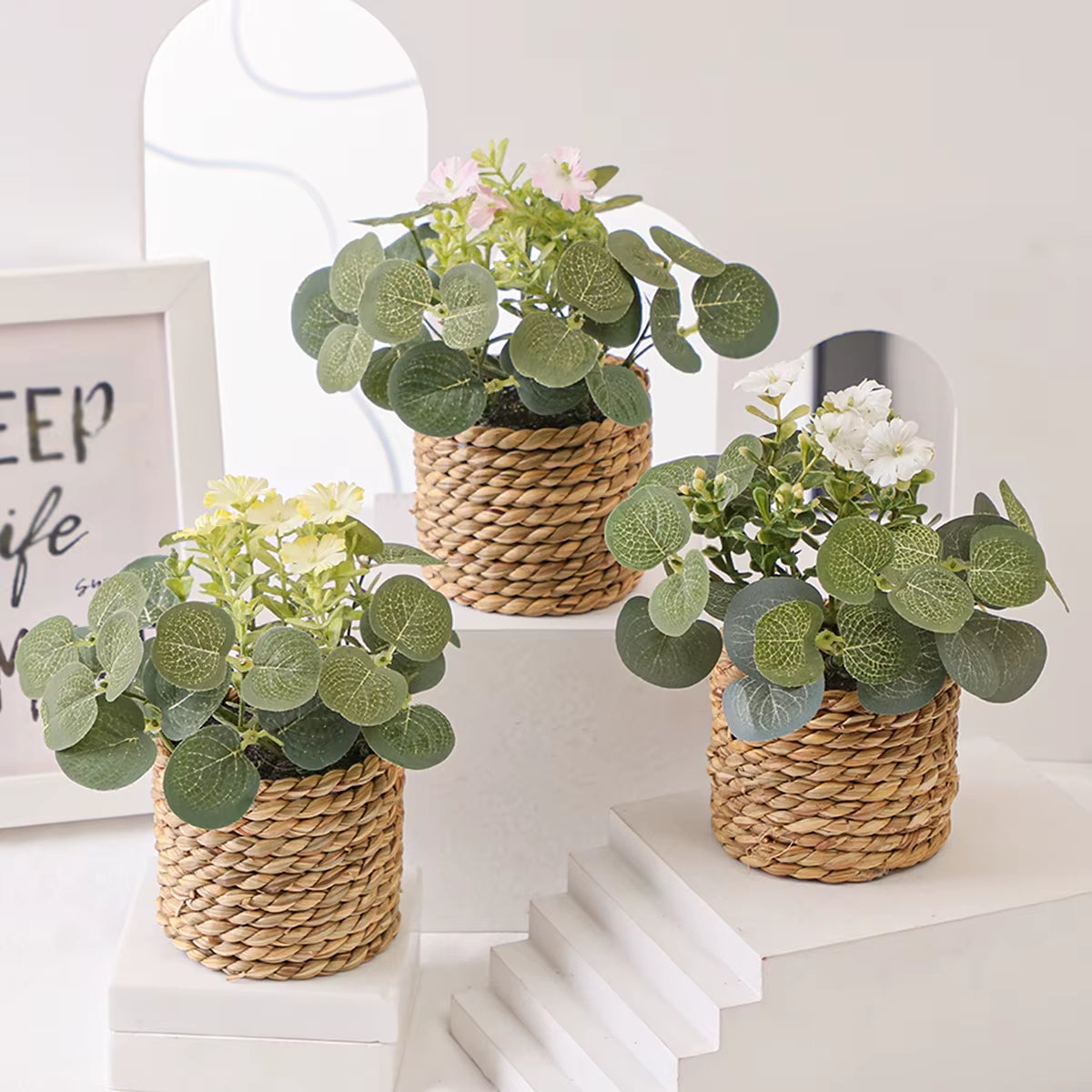 Green Artificial Plants Eucalyptus Flowers Woven Small Potted Plants Grass Mound 11Cm PE Material Home Decoration