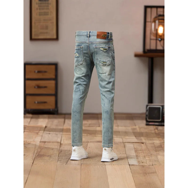 2025 Autumn Retro Light Blue Distressed Jeans for Men American Style Trendy Slim Fit Street Style Cool Brand Pants
